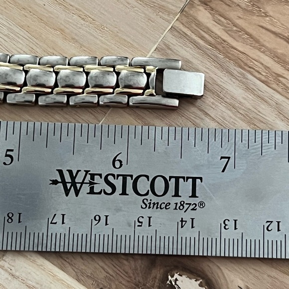 Citizen Ladies Watch Vintage Two Tone Bracelet Cream Round Dial Date Window - Picture 17 of 17